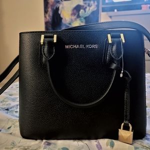 NWOT Michael Kors Adele Messenger Bag
